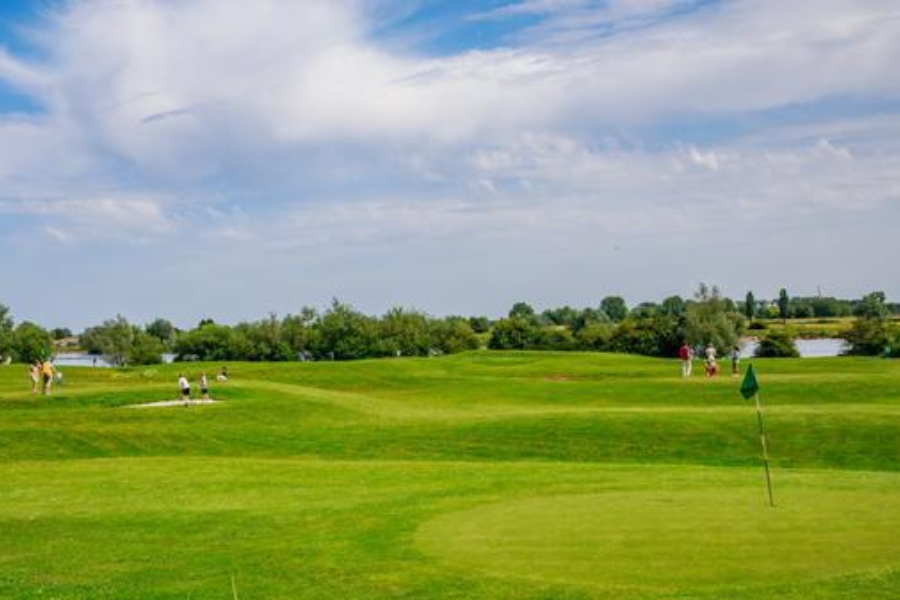 Pitch putt multigolf